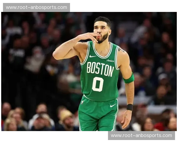 凯尔特人轻取篮网 塔图姆布朗合取60分展露冠军相 凯尔特人轻取篮网 塔图姆布朗合取60分展露冠军相